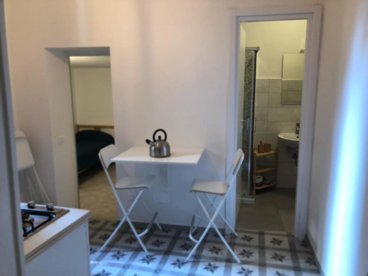 نابولي B&B Il Balconcino A Santa Chiara المظهر الخارجي الصورة