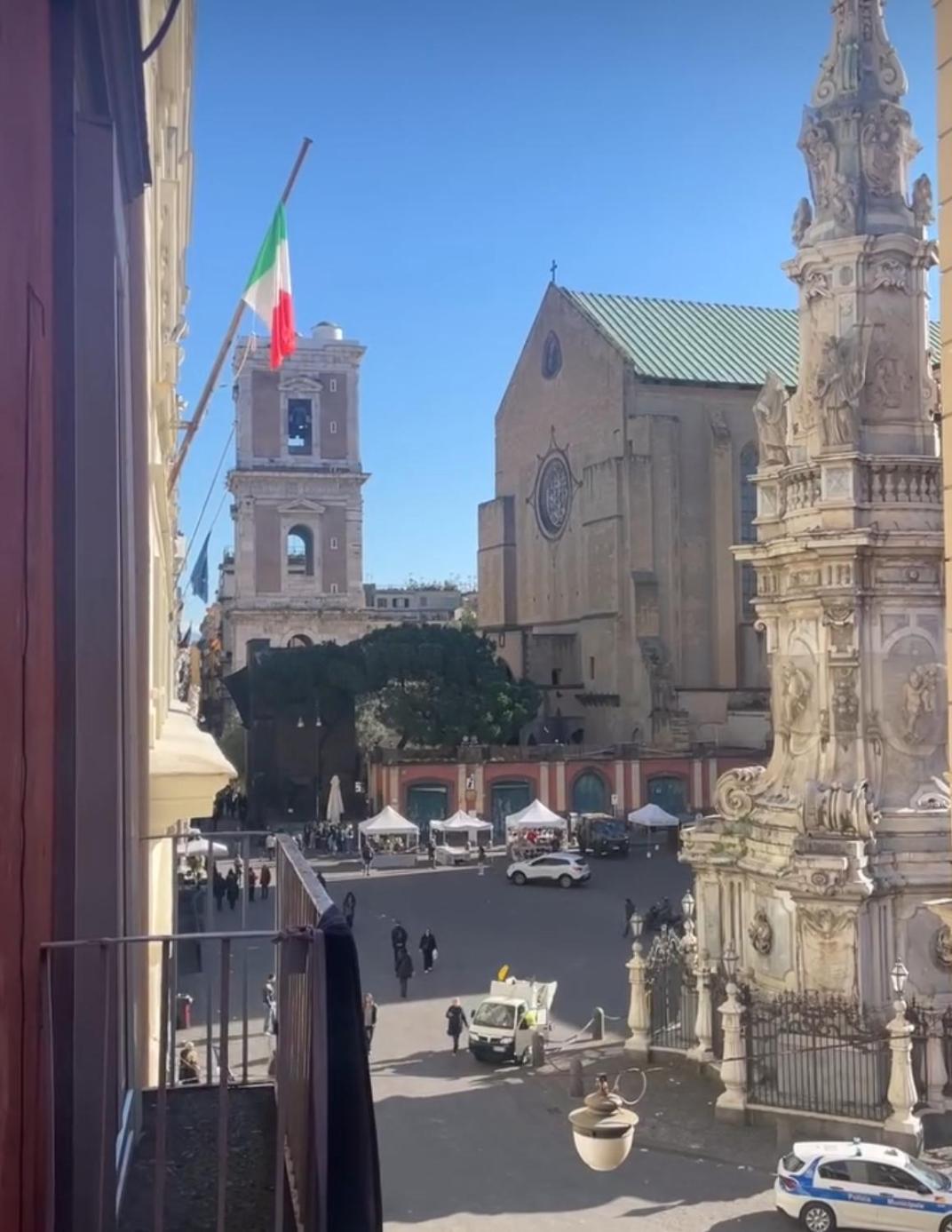 نابولي B&B Il Balconcino A Santa Chiara المظهر الخارجي الصورة