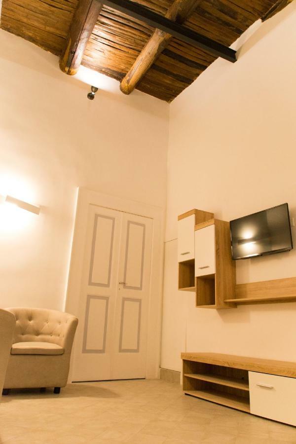 نابولي B&B Il Balconcino A Santa Chiara المظهر الخارجي الصورة