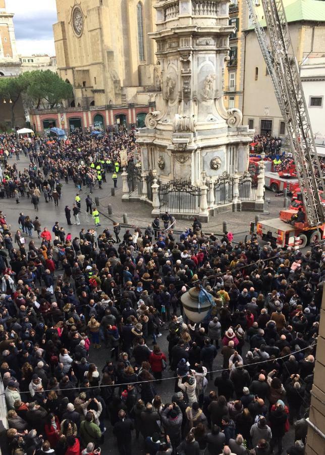 نابولي B&B Il Balconcino A Santa Chiara المظهر الخارجي الصورة