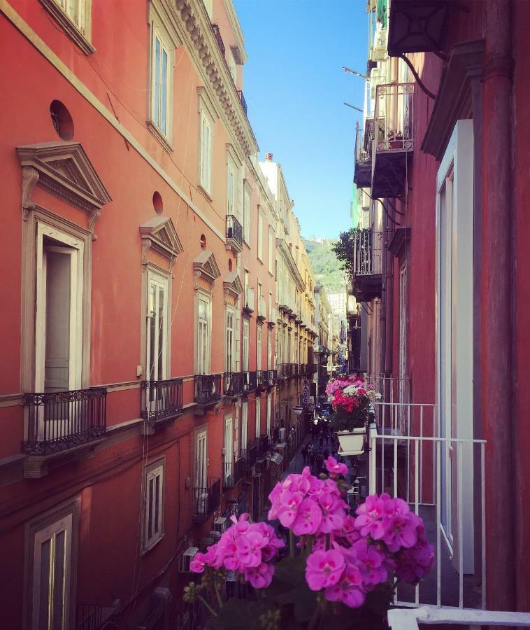 نابولي B&B Il Balconcino A Santa Chiara المظهر الخارجي الصورة